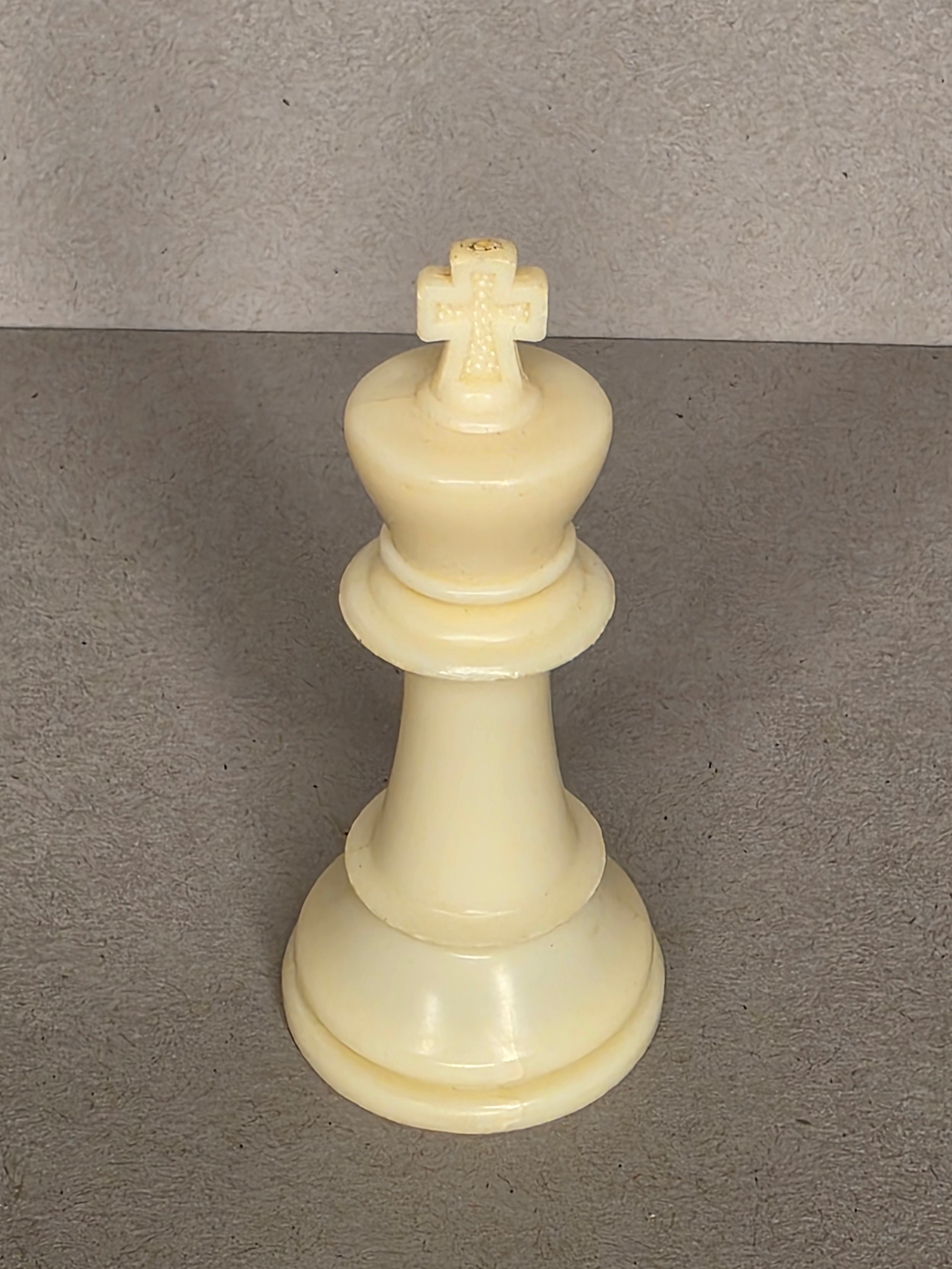 1969 Milton Bradley Staunton Chess Piece White King