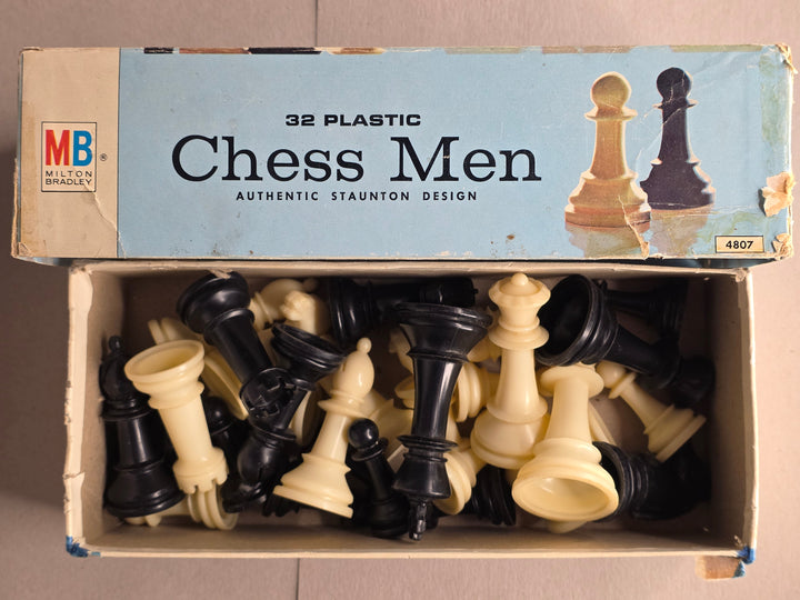 1969 Milton Bradley Staunton Chess Pieces Box